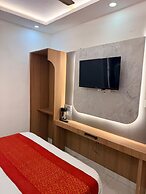 Hotel Amba Deluxe