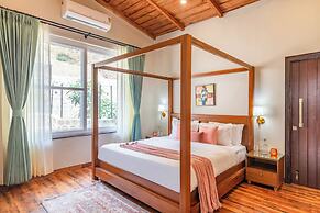 ELIVAAS Twin Chalets 4BHK Escape Villa