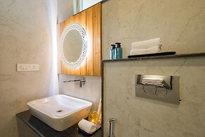 ELIVAAS Twin Chalets 4BHK Escape Villa