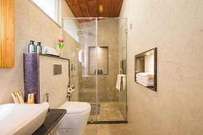 ELIVAAS Twin Chalets 4BHK Escape Villa