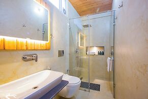 ELIVAAS Twin Chalets 4BHK Escape Villa