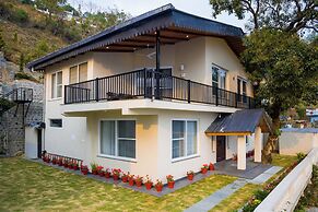 ELIVAAS Twin Chalets 4BHK Escape Villa