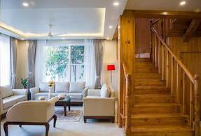 ELIVAAS Twin Chalets 4BHK Escape Villa