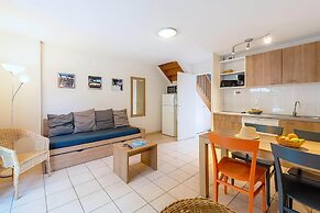 Duplex Cottage With Pool for 4