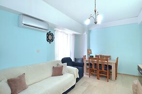 A cute & comfortable 2 bedroom apartment
