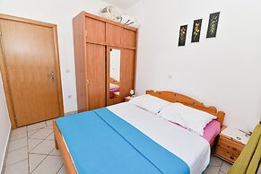 Apartments Karacic