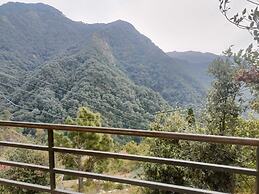 Hidden Valley Homestay Pangot