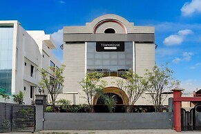 Deluxehotel Satya