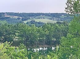 Cottage With Heated Pool in Monclar