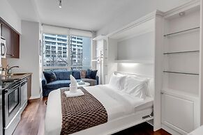 The Bayview - Downtown Toronto