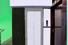 Deluxevigyaat International