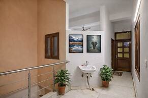 Mauryan Express I Hotel Malviya Nagar