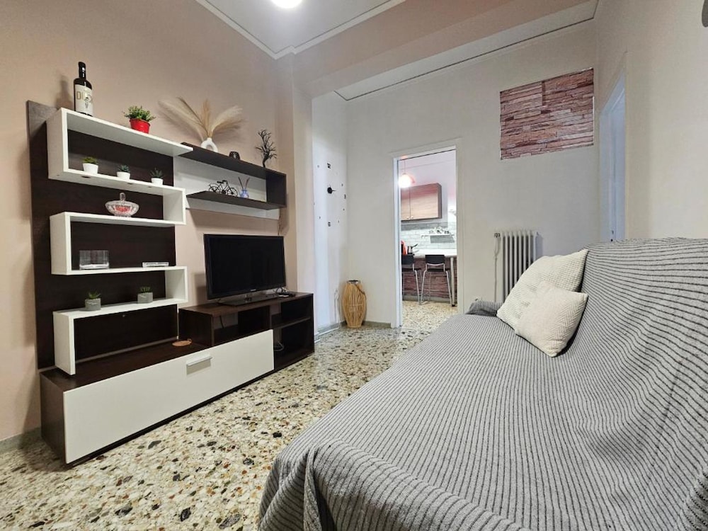 Come Stay Apartment - Athens Town