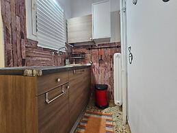 Come Stay Apartment - Athens Town
