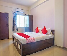 Classic With Balconyhotel Galaxy Inn