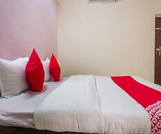 Classic With Balconyhotel Galaxy Inn