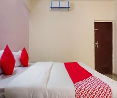Classic With Balconyhotel Galaxy Inn