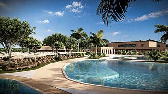 Delta Open Air Resort