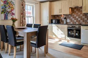 Yr Encil - 2 Bedroom Apartment - Tenby