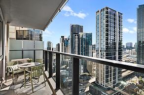 Modern Apartment With Stunning Views in Southbank