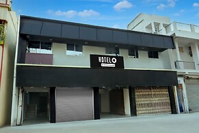 Deluxehotel Home Town