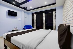 Deluxehotel Home Town