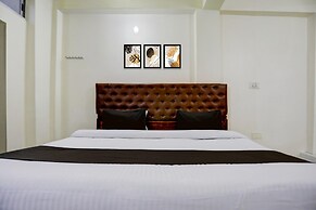 Deluxehotel Home Town