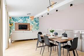 D52 Apartment Hotel