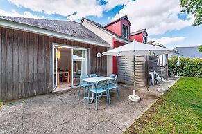 3-guest Apartment With Terrace in Saumur