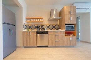 2 Bedroom Condo - Rooftop Pool Opal 405