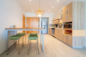 2 Bedroom Condo - Rooftop Pool Opal 405