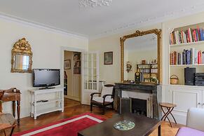Paris Center St Claude residence