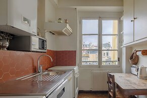 Paris Center St Claude residence