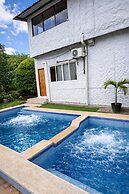 Hotel Amancay - Pool and Jacuzzi