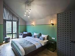Hover Boutique Hotel