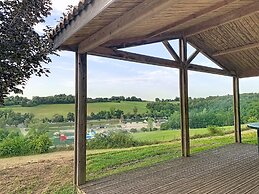 Escape Near Monclar-de-quercy Lake