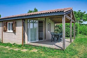 Escape Near Monclar-de-quercy Lake