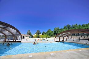 Escape Near Monclar-de-quercy Lake