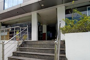 Deluxeabirami Grand Inn