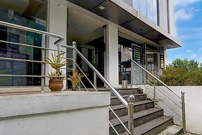 Deluxeabirami Grand Inn
