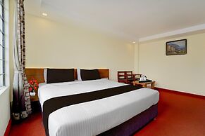 Deluxeabirami Grand Inn
