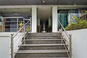 Deluxeabirami Grand Inn