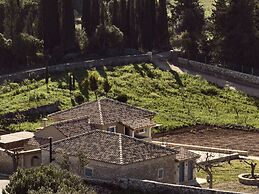 Alkis Farm AND Residence