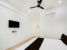 Deluxenagole Near Mini Shilparamam