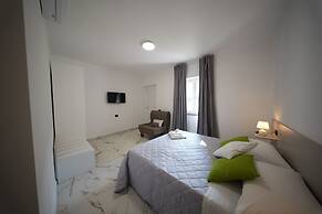 Donna Isabella - Boutique Rooms
