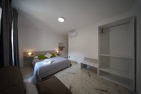 Donna Isabella - Boutique Rooms