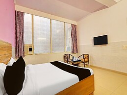 Deluxehotel Dhruv