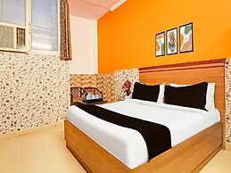 Deluxehotel Dhruv