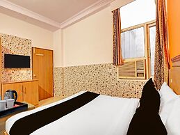 Deluxehotel Dhruv