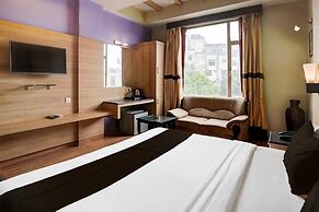 Deluxetownhouse Aroma Residency